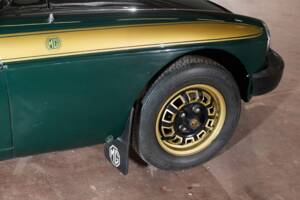 Bild 20/38 von MG MGB GT (1975)