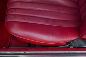 Image 30/50 de Mercedes-Benz 450 SL (1977)