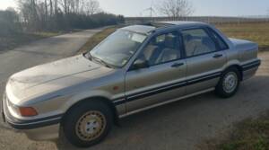 Immagine 3/5 di Mitsubishi Galant (1988)