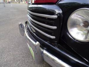 Bild 33/50 von FIAT 500 C Giardiniera (1968)