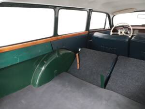 Image 16/24 of Goliath 700 (1955)