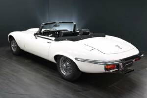 Image 5/49 de Jaguar Type E V12 (1974)