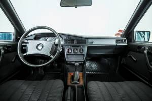 Image 5/50 of Mercedes-Benz 190 D (1986)