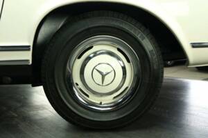 Image 48/50 of Mercedes-Benz 230 SL (1965)