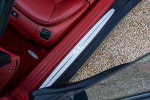 Image 15/47 of Mercedes-Benz SL 600 (2004)