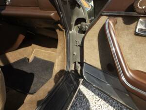 Bild 34/49 von Peugeot 504 Coupé (1981)