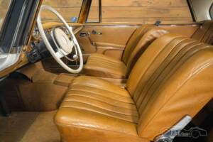 Bild 12/19 von Mercedes-Benz 280 SE (1973)