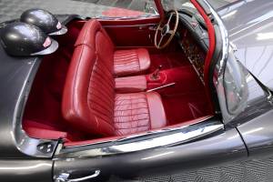 Image 36/46 of Jaguar XK 150 3.4 S OTS (1958)