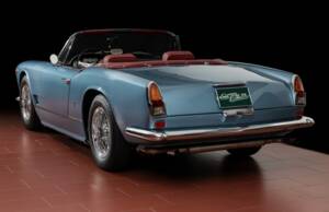 Image 4/4 de Maserati 3500 GTI Spyder Vignale (1964)