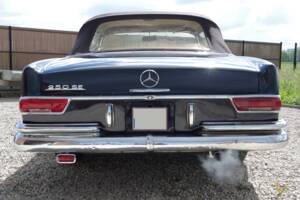 Afbeelding 22/32 van Mercedes-Benz 250 SE (1967)