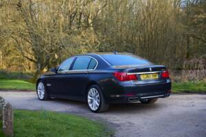 Image 4/50 de BMW 760Li (2011)