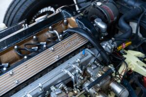 Image 67/78 de Jaguar E-Type (1969)