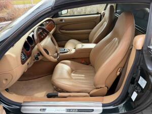 Image 7/34 of Jaguar XK8 4.0 (1997)
