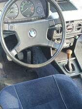 Image 2/8 of BMW 520/6 (1981)
