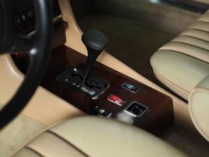 Image 44/50 of Mercedes-Benz 560 SL (1988)