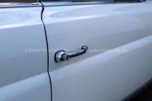 Image 9/32 of Mercedes-Benz 250 SE (1967)
