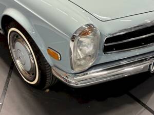 Image 20/36 de Mercedes-Benz 280 SL (1969)