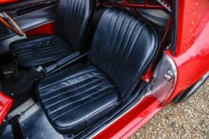 Image 37/49 of MG MGA 1850 (1960)