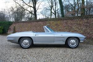 Image 45/50 of Chevrolet Corvette Sting Ray Convertible (1964)