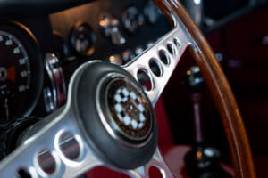 Image 10/34 de Jaguar Type E 4.2 (1967)