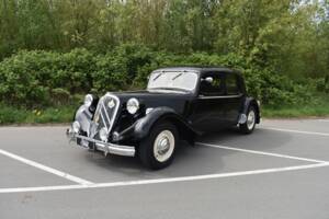 Image 9/57 de Citroën Traction Avant 15/6 (1950)