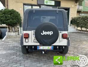 Image 10/10 of Jeep Wrangler 2.5L (1990)