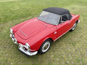 Image 11/24 of Alfa Romeo Giulia 1600 Spider (1963)