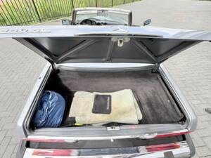 Image 33/50 de Mercedes-Benz 560 SL (1988)