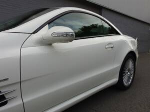 Image 22/97 de Mercedes-Benz SL 55 AMG (2003)