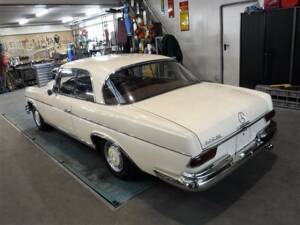 Image 9/50 of Mercedes-Benz 300 SE (1967)