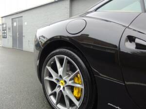 Image 14/99 of Ferrari California (2010)