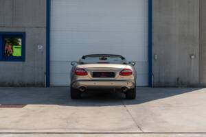 Image 14/91 de Jaguar XK8 4.0 (2000)