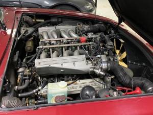 Image 18/26 of Aston Martin V8 Volante (1988)
