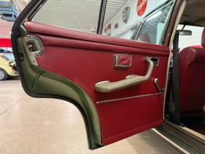 Bild 13/20 von Mercedes-Benz 280 SE 3,5 (1972)