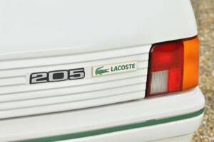 Image 17/35 of Peugeot 205 (1985)