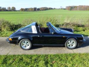 Porsche 911 Carrera 3.2 Targa (1985)