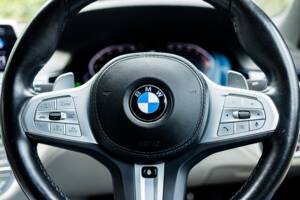 Bild 38/46 von BMW 740d xDrive (2022)