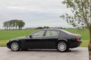 Image 2/50 of Maserati Quattroporte 4.2 (2007)