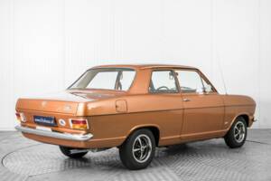 Imagen 2/50 de Opel Kadett 1,2 S (1972)