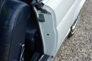 Image 39/50 of Mercedes-Benz 280 SE (1968)