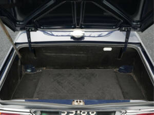 Image 21/33 of Triumph TR 6 (1969)