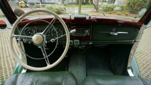 Image 16/32 de Mercedes-Benz 220 Cabriolet A (1953)