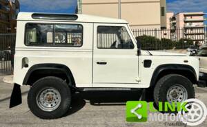 Imagen 8/10 de Land Rover Defender 110 Td5 (1999)