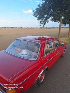 Bild 3/20 von Mercedes-Benz 200 (1982)