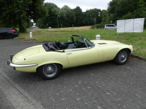 Image 25/74 de Jaguar Type E V12 (1973)