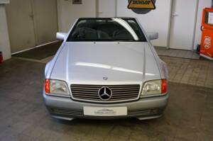 Image 3/38 of Mercedes-Benz 500 SL (1991)