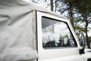 Bild 52/98 von Land Rover Defender 110 Td5 (1999)