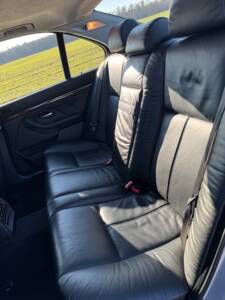 Bild 56/75 von BMW 540i (2001)