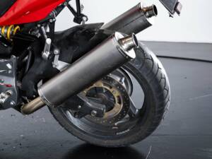 Image 19/50 of Moto Guzzi DUMMY (2005)