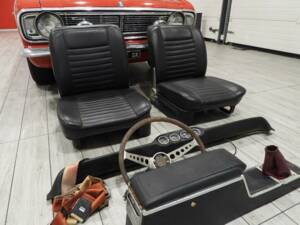 Image 11/15 of Ford Cortina GT (1967)